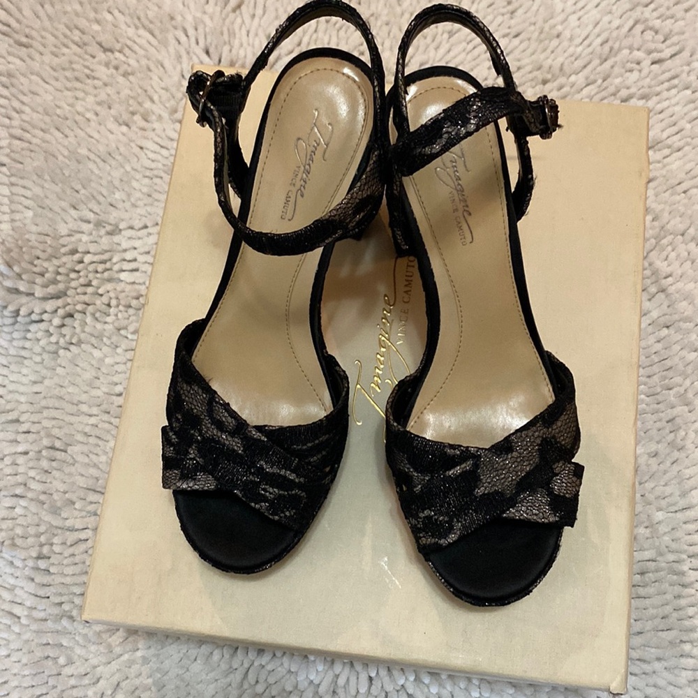 Imagine Vince Camuto sparkling lace platform sandals